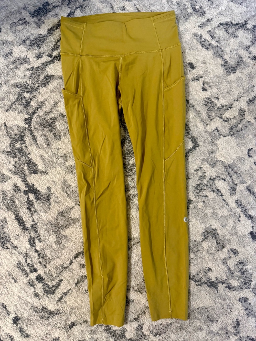 Olive Green High-Waist Active Leggings with Side Pockets